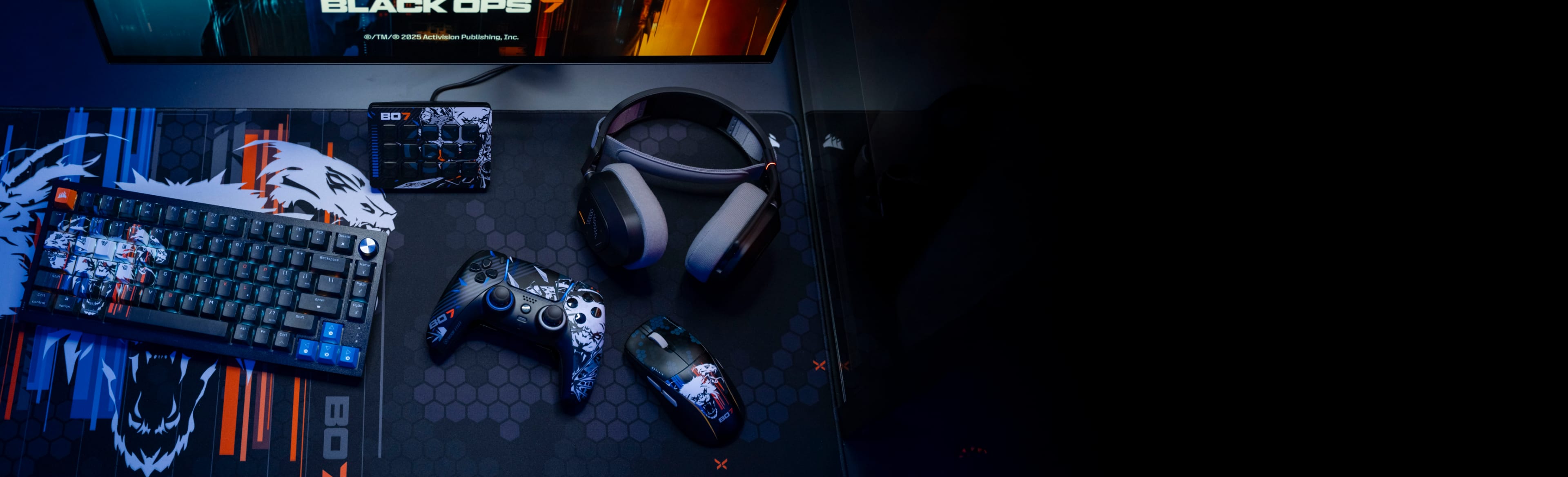 MM300 2XL Anti-Fray Cloth Gaming Mouse Pad - Call of Duty®: Black