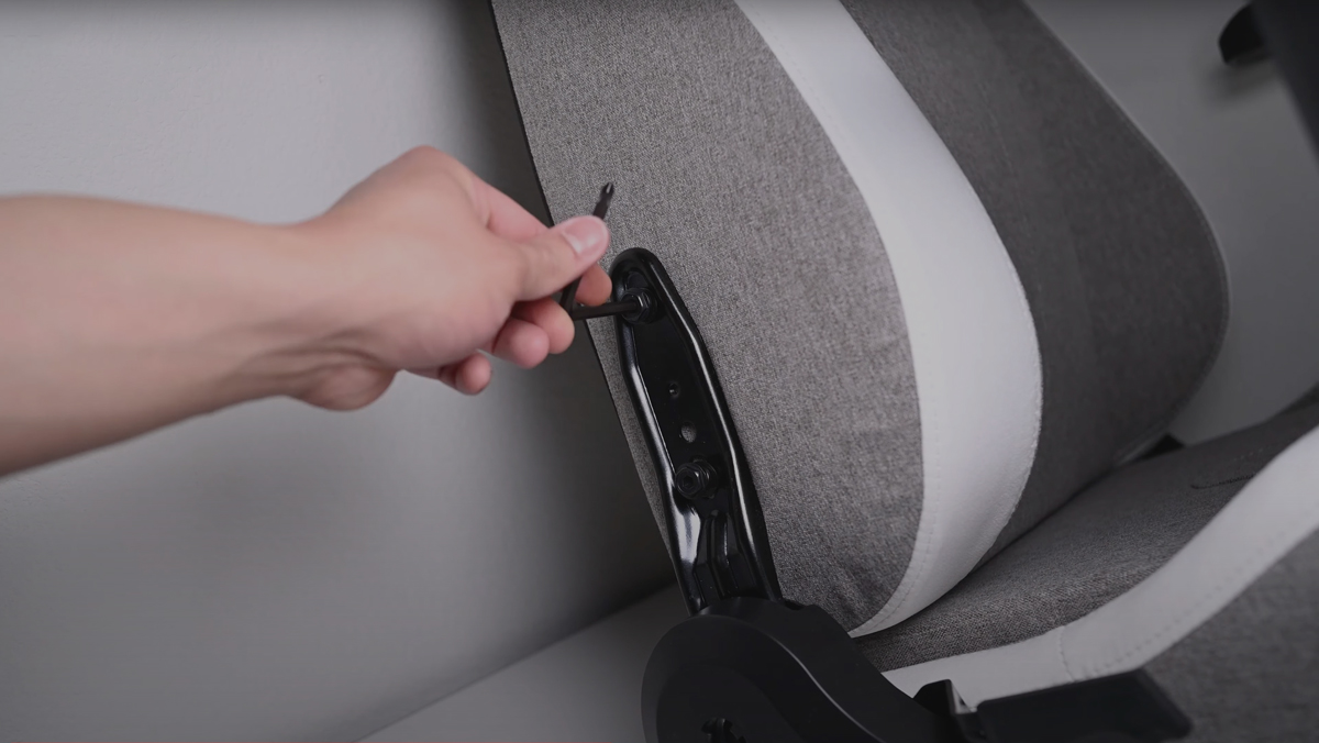 Film instruktażowy pokazujący montaż TC200