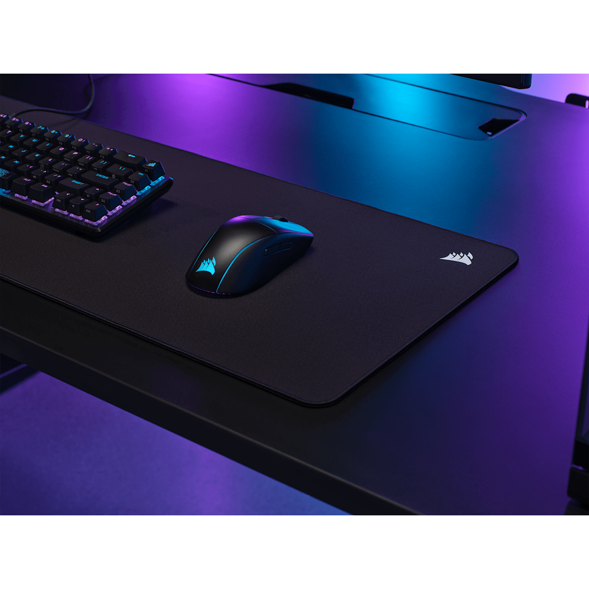 Corsair MM500 v2 Hybrid Cloth Gaming Mouse Pad, цвет: Чёрный / Extended — фото 10