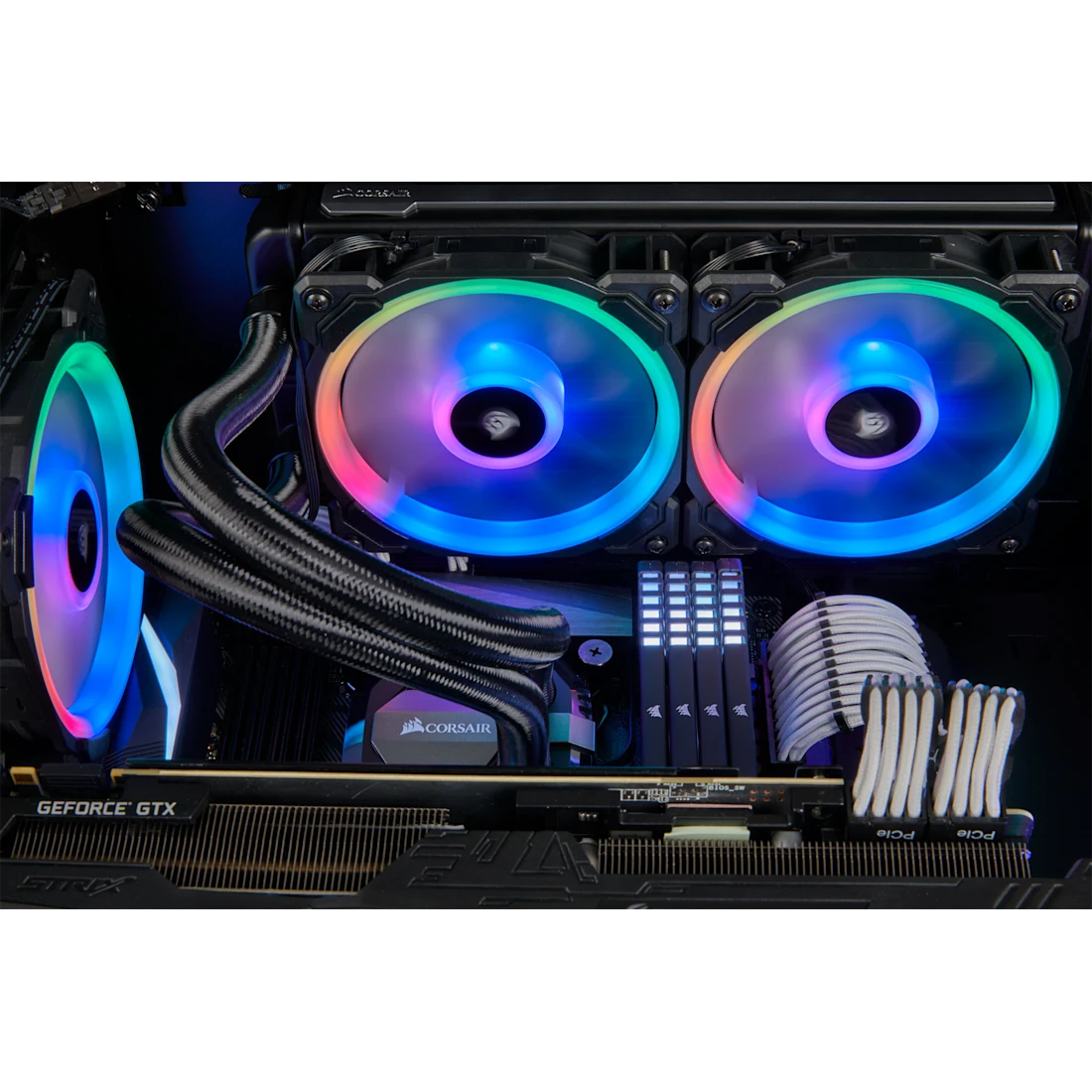 Corsair LL140 RGB 140mm Dual Light Loop RGB LED PWM Fan - Thumbnail 5