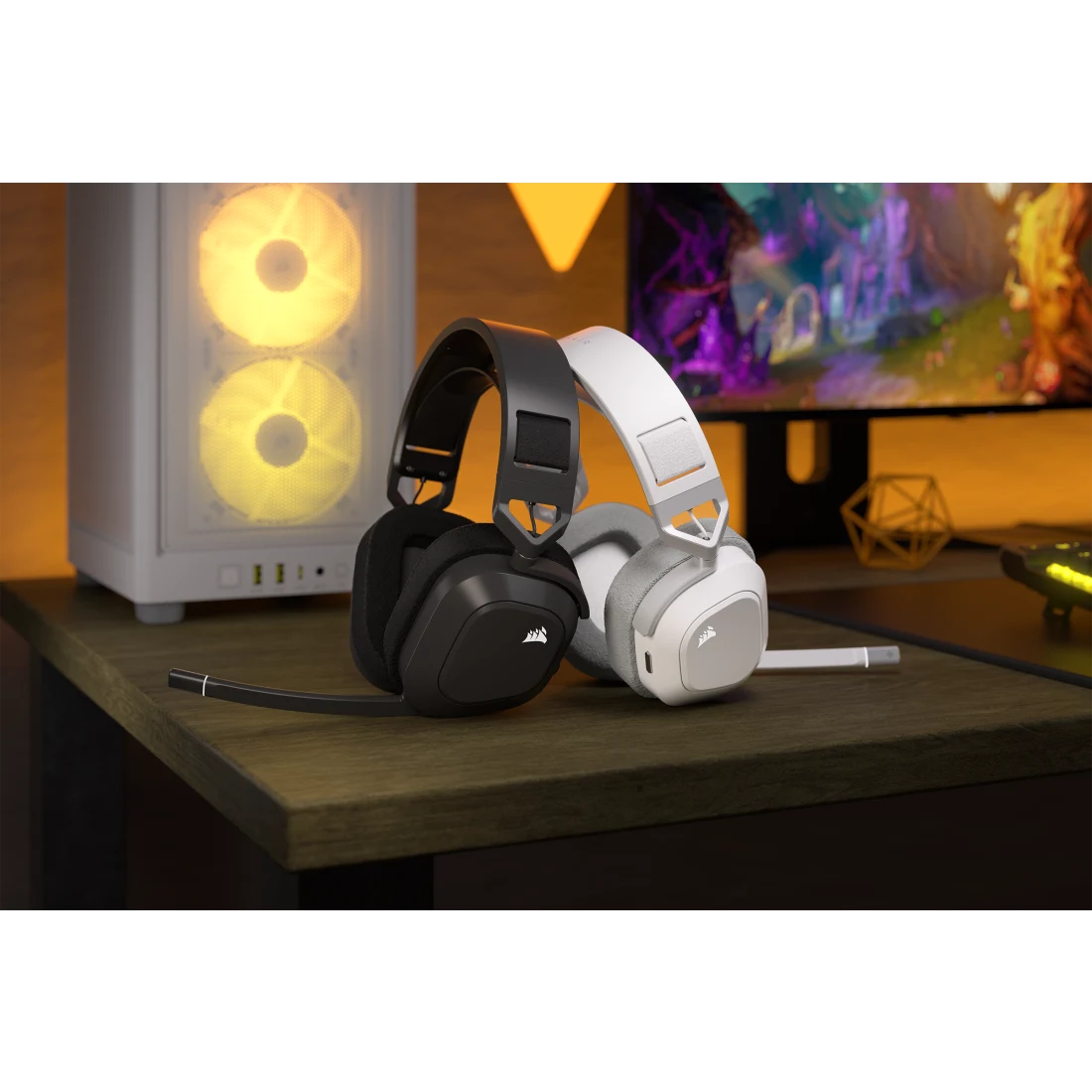 CORSAIR HS80 MAX Wireless Gaming Headset - Thumbnail 5