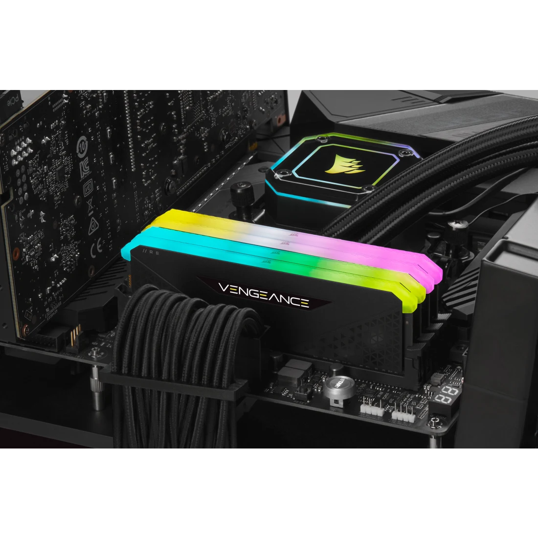 VENGEANCE RGB RS 8GB DDR4 3200MHz C16 - Thumbnail 4