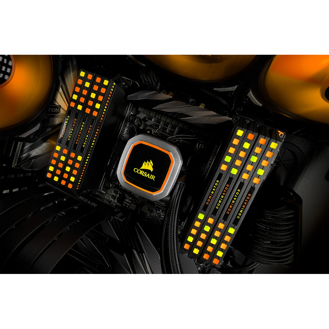 DOMINATOR PLATINUM RGB DDR4 4000MHz C19 Memory Kit - Thumbnail 4
