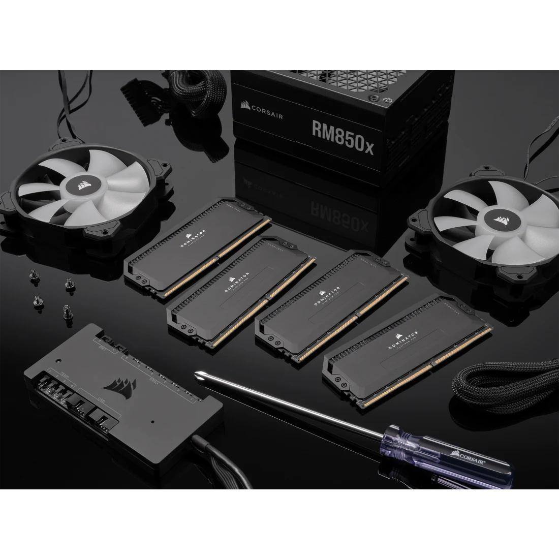 DOMINATOR® PLATINUM RGB 32GB (2x16GB) DDR5 DRAM 6000MT/s CL36 Memory Kit — Black