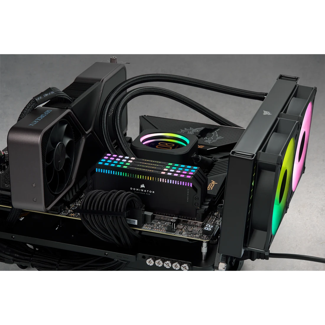 DOMINATOR RGB 64GB DDR5 DRAM 6200MT/s CL32 Memory Kit - Thumbnail 3