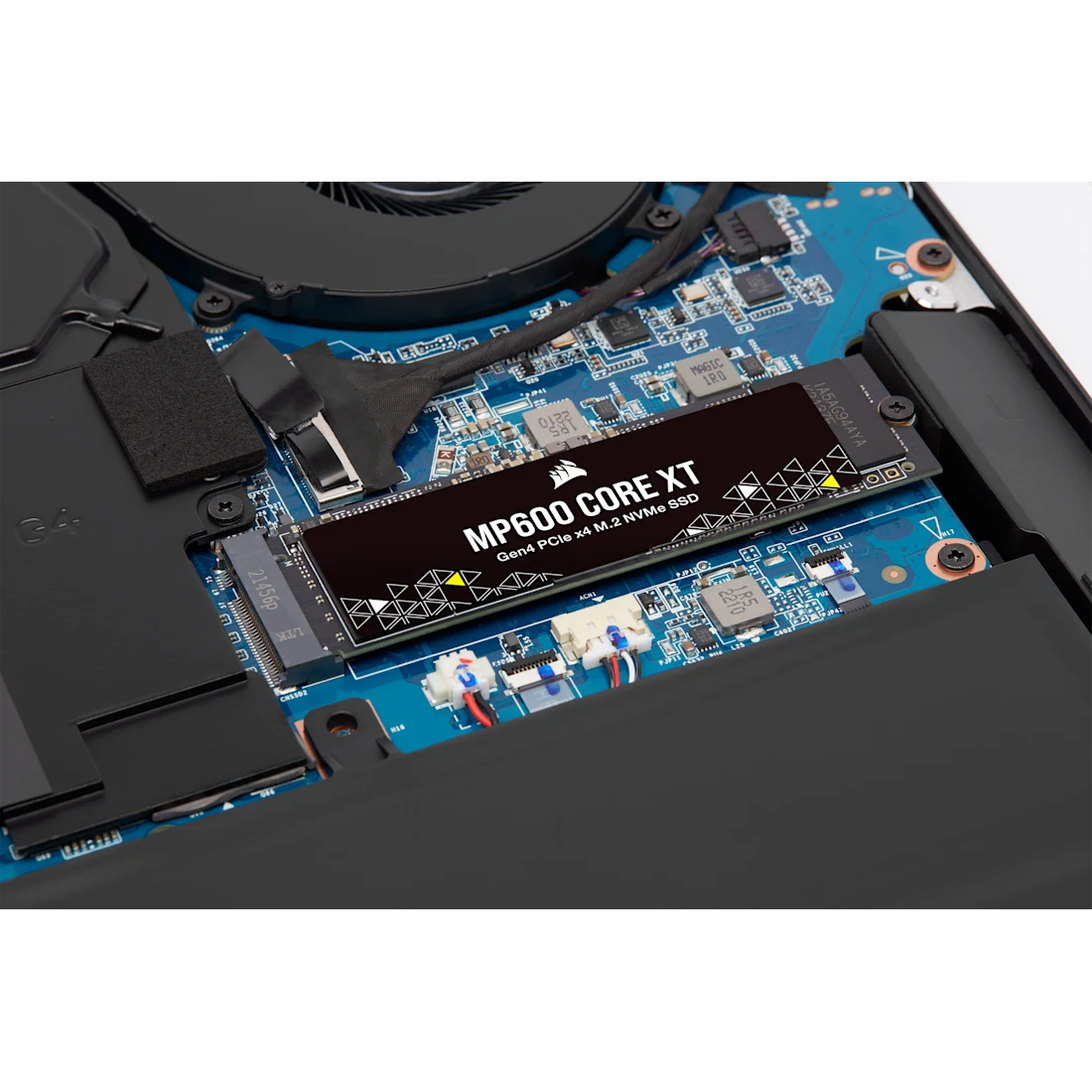 CORSAIR MP600 CORE XT SSD - Thumbnail 4