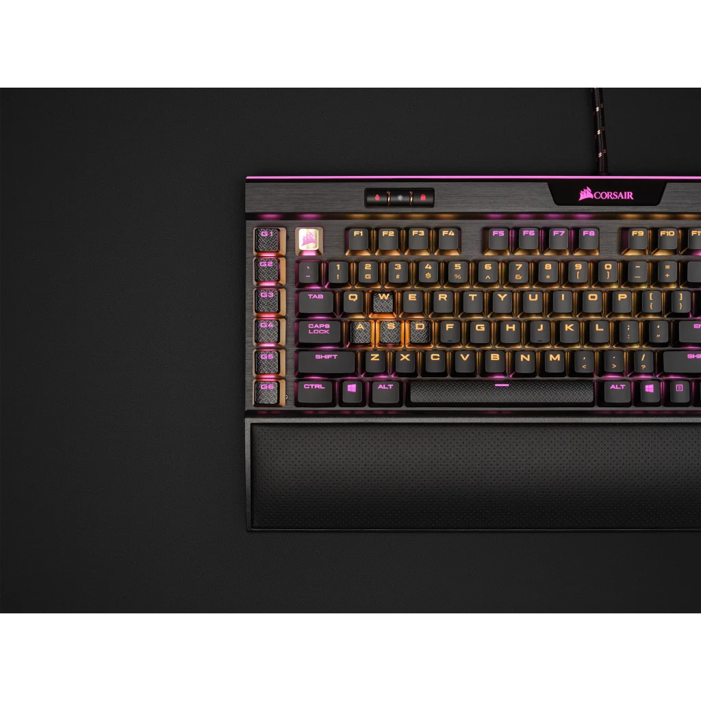 K95 RGB 铂金机械键盘特别限定版