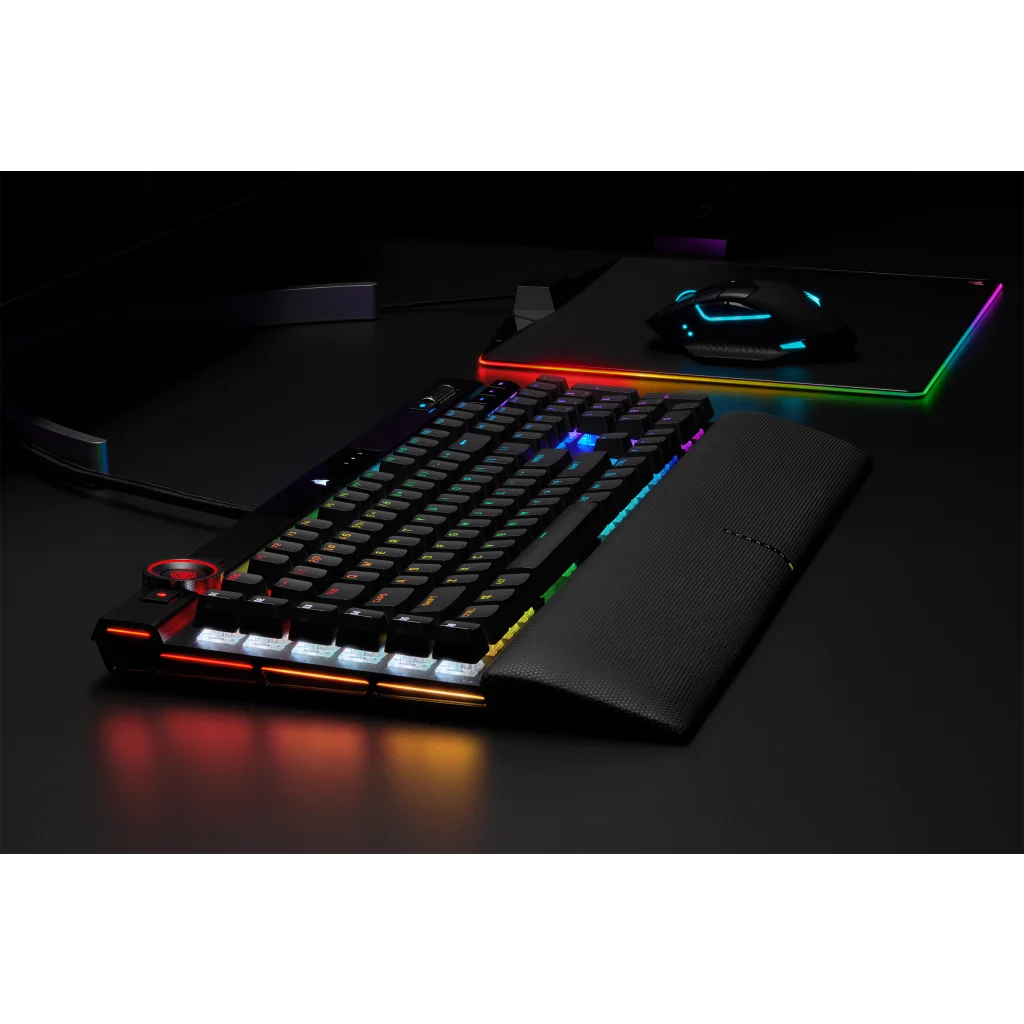 ゲーミングキーボード　CORSAIR K100 RGB Corsair K100 RGB Optical-Mechanical Gaming Keyboard - Corsair OPX