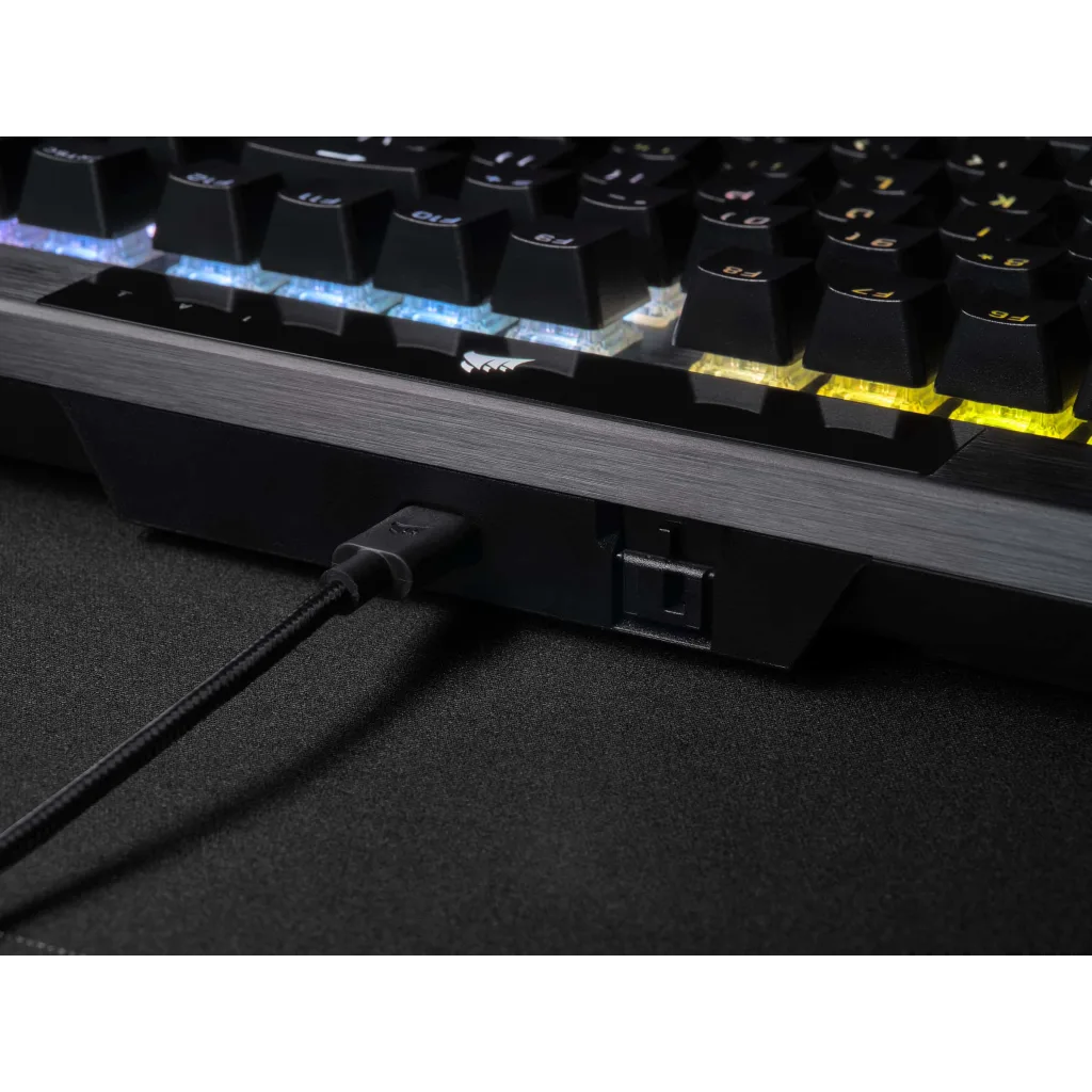 K70 RGB PRO Mechanical Gaming Keyboard with PBT DOUBLE 