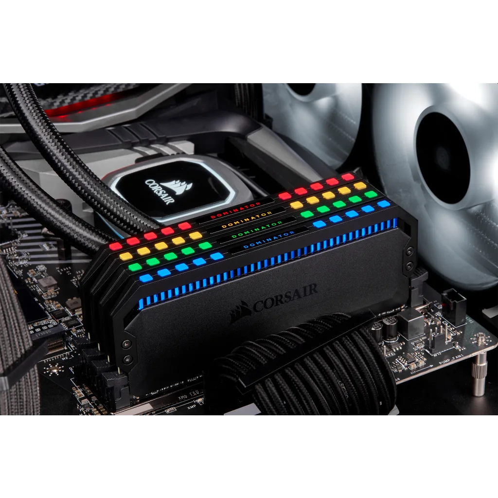 DOMINATOR® PLATINUM RGB 16GB (2 x 8GB) DDR4 DRAM 3200MHz C16 AMD 