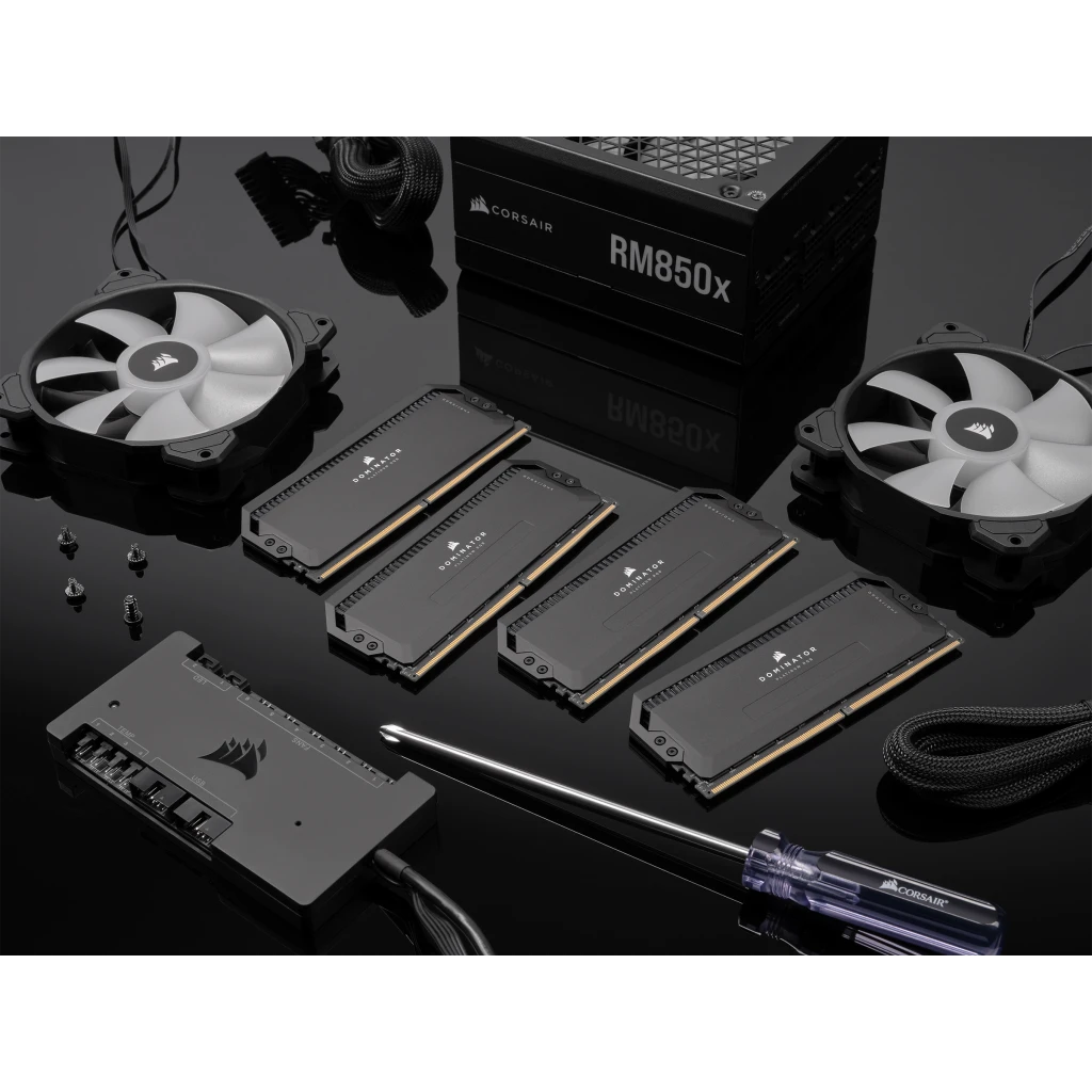 DOMINATOR® PLATINUM RGB 32GB (2x16GB) Black Memory Kit 6200MHz DDR5 DRAM C36 —