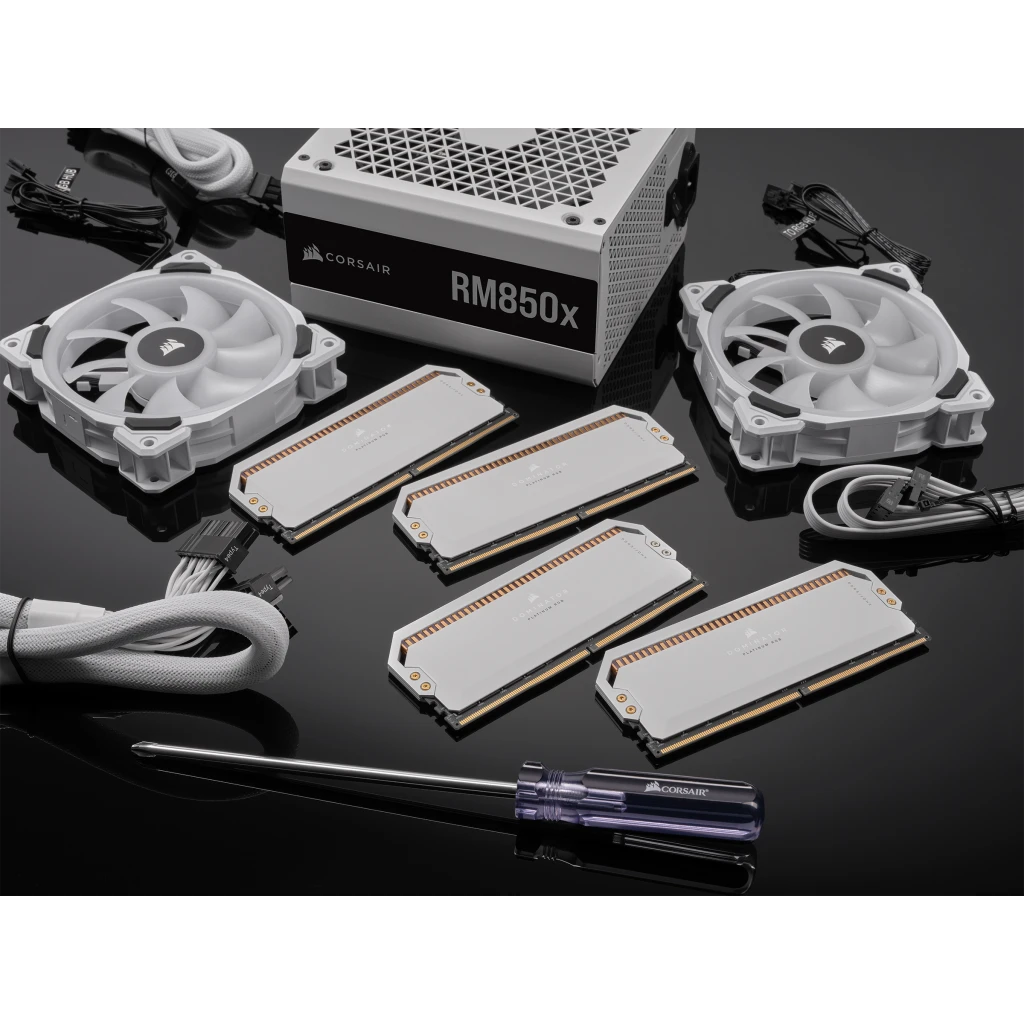 DOMINATOR® PLATINUM RGB 32GB (2x16GB) DDR5 DRAM 6200MHz C36 Memory Kit —  White