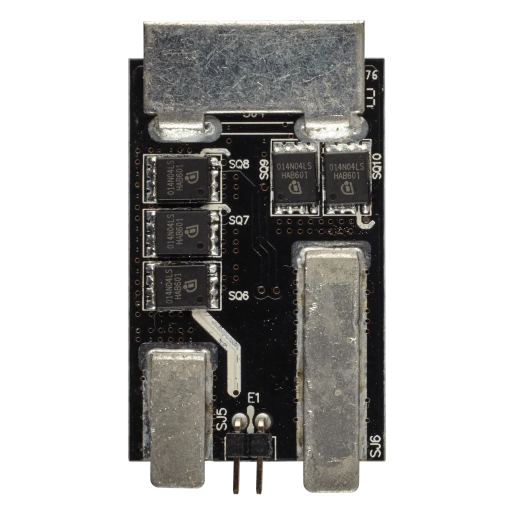 商品画像：HX Series™ HX1000 — 1000 Watt 80 PLUS® PLATINUM Certified 4
