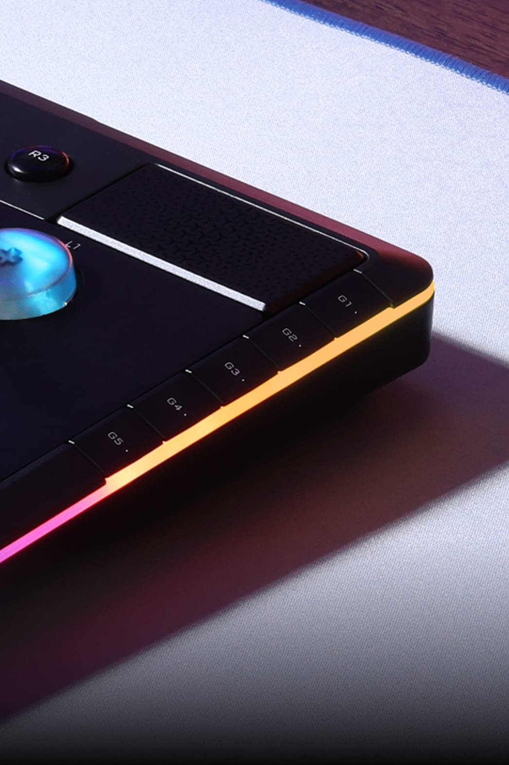 15 BUTTONS. 8 G-KEYS. TOTAL CONTROL