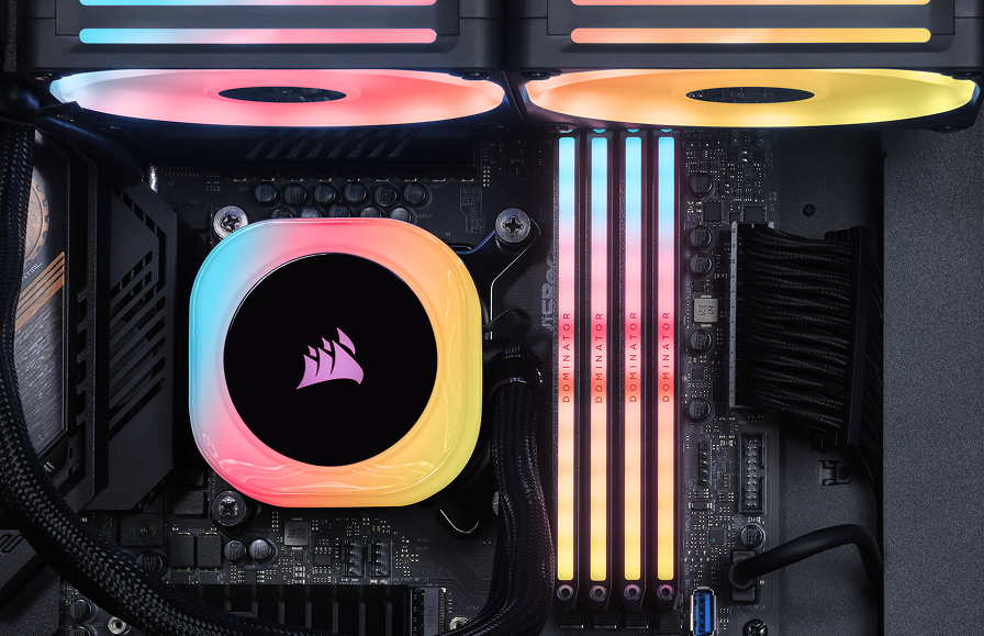 Motherboard with CORSAIR AIO cooler and CORSAIR DOMINATOR TITANIUM memory